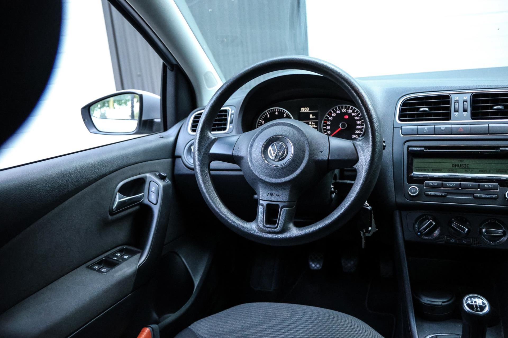 45874627-16.jpg